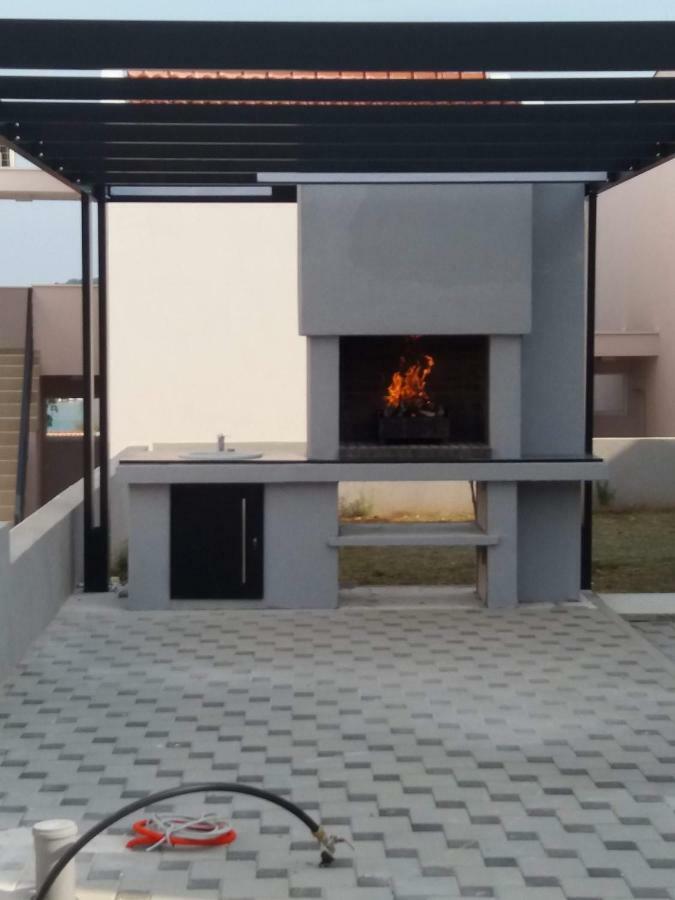 Apartments Sunrise Preko Exterior photo